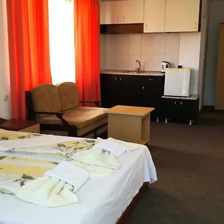 Guest house Ivet Guest - *