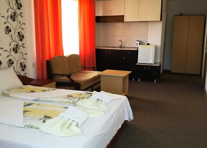 Guest house Ivet Guest - *