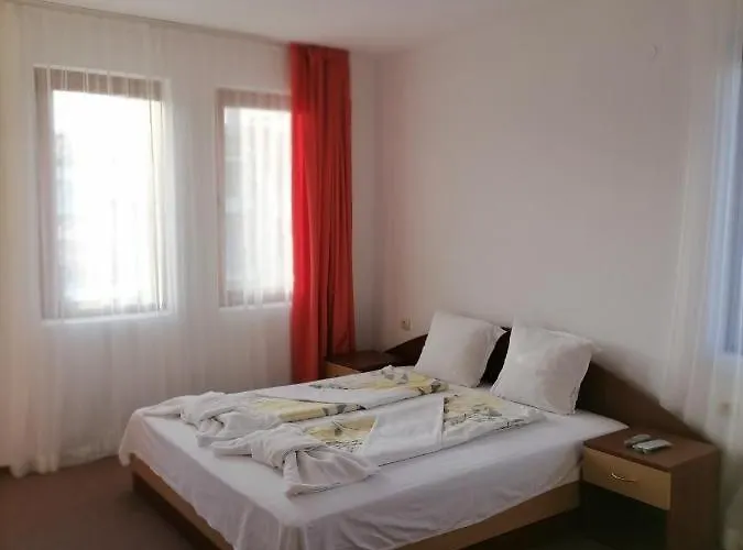 Ivet Guest - Guest house *