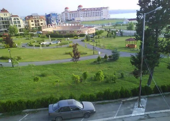 Guest house Ivet Guest - *