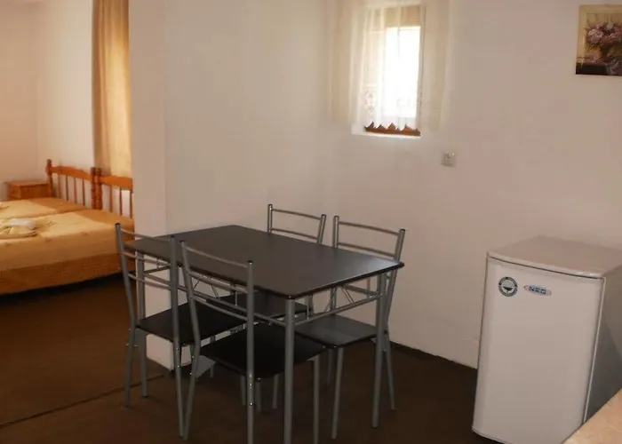 Ivet Guest - * Obzor